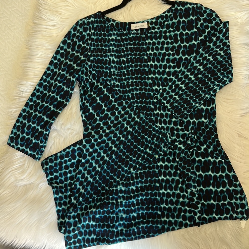 Calvin Klein - turquoise blue leopard print - size 4